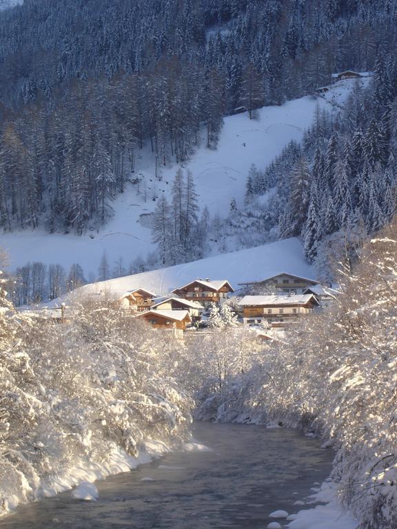 Familie Neunhaeuserer Neustift im Stubaital Exterior foto