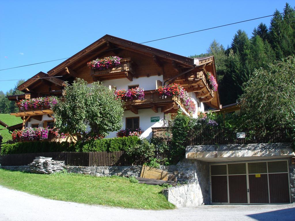 Familie Neunhaeuserer Neustift im Stubaital Exterior foto