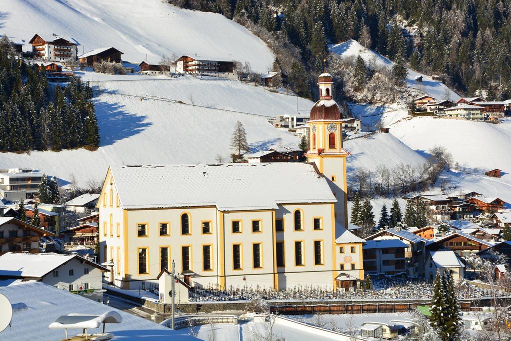 Familie Neunhaeuserer Neustift im Stubaital Exterior foto